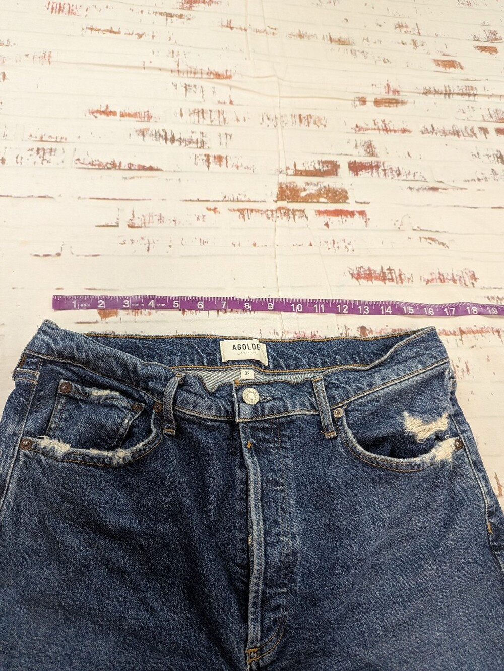 Agolde Riley High Rise Cropped Jeans - Picture 3 of 7